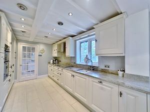 Photo 15- click for photo gallery